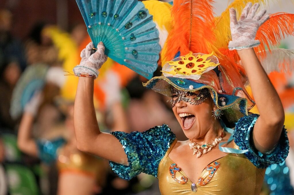 img-03-free-img pleasure, expression, to celebrate, costume, woman, carnival, culture, festival, celebration